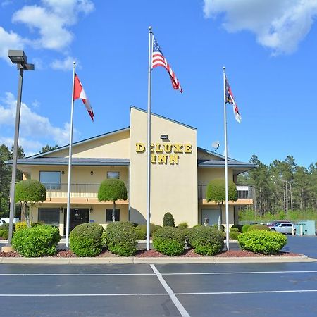 Deluxe Inn - Fayetteville I-95 ภายนอก รูปภาพ