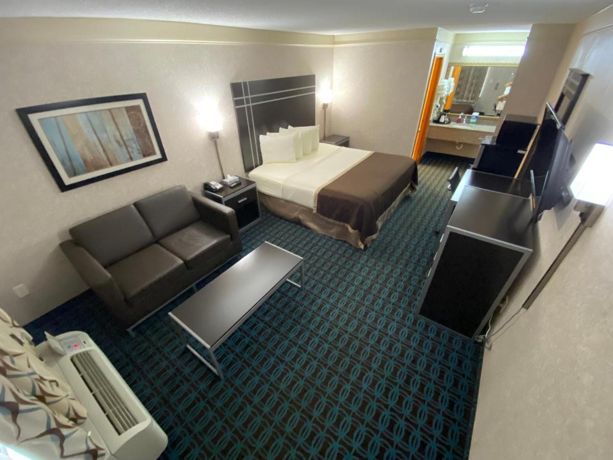 Deluxe Inn - Fayetteville I-95 ภายนอก รูปภาพ