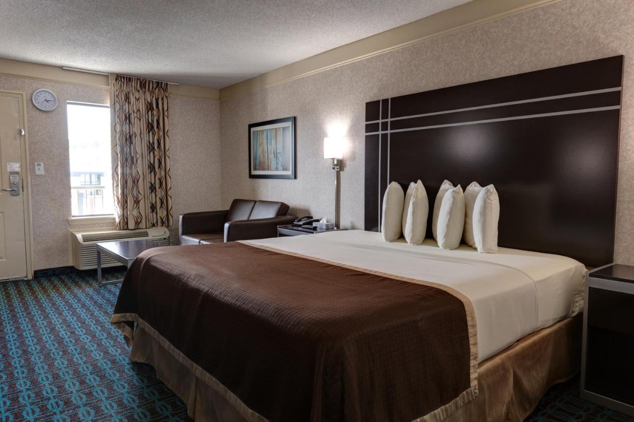 Deluxe Inn - Fayetteville I-95 ภายนอก รูปภาพ
